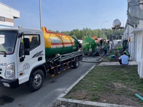 Hút nước thải 600 khối tại KCN Phước Hoà, Bình Dương