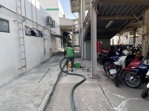 Hút nước thải 800m³ để ứng phó với mùa mưa tại KCN Tân Mỹ, Tân Uyên, Bình Dương