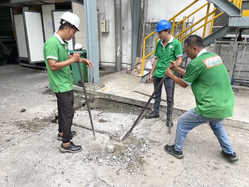 Thi công nạo vét hố ga tại công ty trong KCN Vsip 1 Bình Dương
