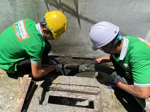 Thi công nạo vét hố ga tại KCN Phú Gia