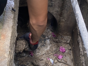 Thi công nạo vét hố ga tại KCN Protrade