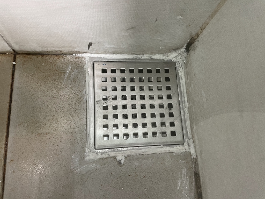 Dịch vụ thay phễu thoát sàn chuyện nghiệp tại TP Hồ Chí Minh