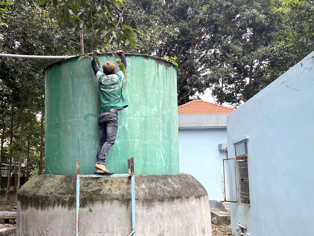 Thu gom - vận chuyển bùn thải tại KCN Nhơn Trạch