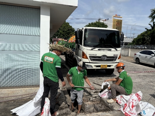 Vì sao đường ống vẫn thông nhưng nước lại thoát rất chậm?