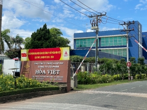 Mưa không lớn nhưng cũng đủ làm nhà máy dừng vì cống chưa thông