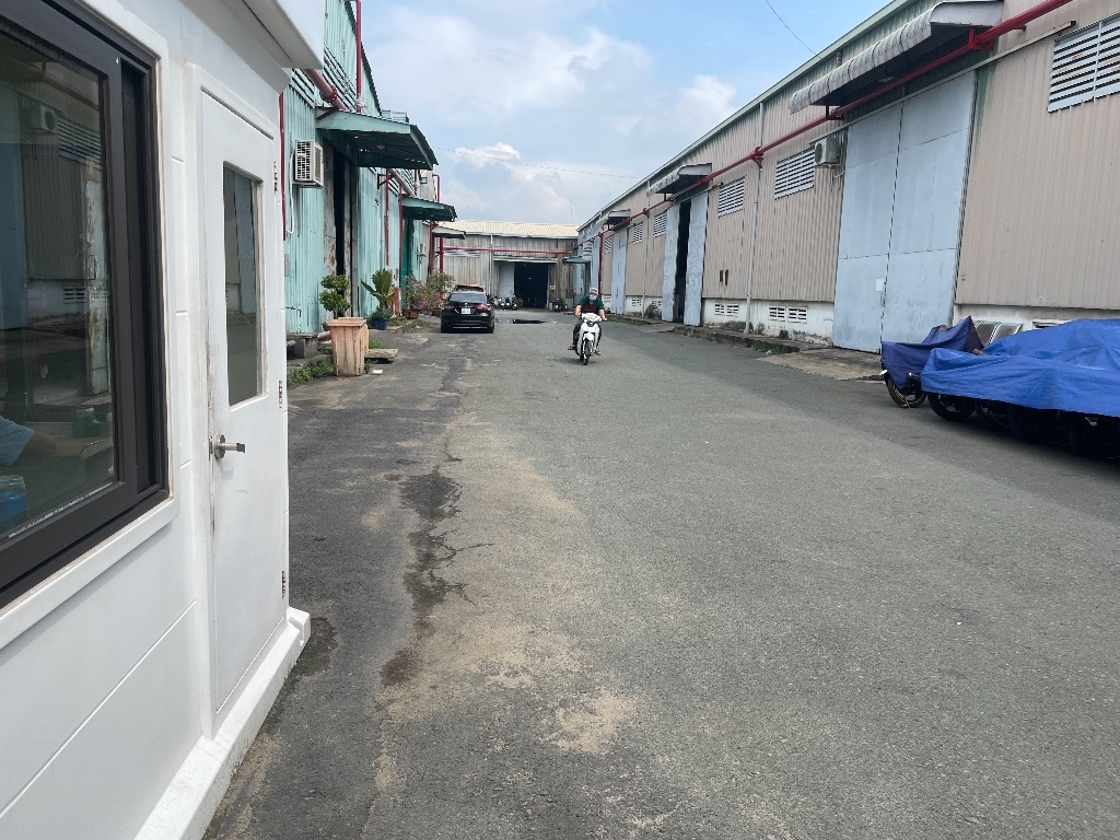 Mưa không lớn nhưng cũng đủ làm nhà máy dừng