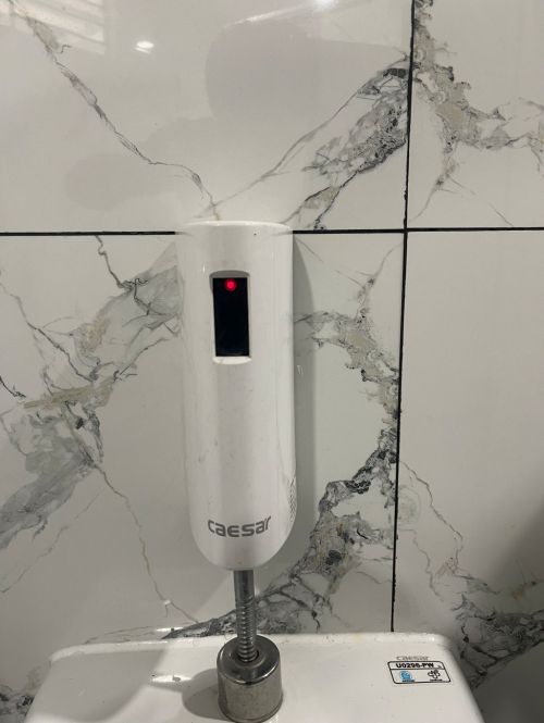 Nhà vệ sinh sang – van xả hỏng là mất điểm!