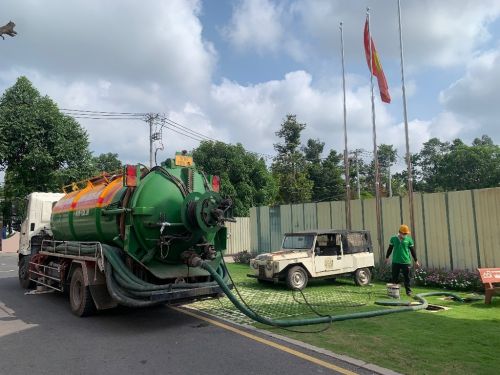 Dịch vụ hút hầm cầu tại KCN BÌNH CHIỄU THỦ ĐỨC TPHCM