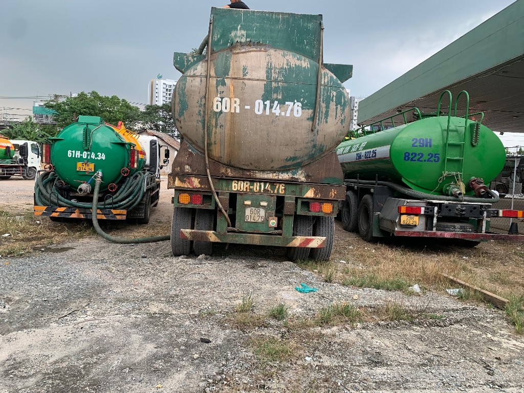 Dịch vụ vận chuyển bùn vi sinh tại kcn trảng bàng Tây ninh