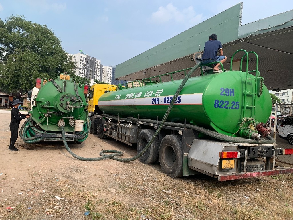 Dịch vụ vận chuyển bùn vi sinh tại kcn trảng bàng Tây ninh