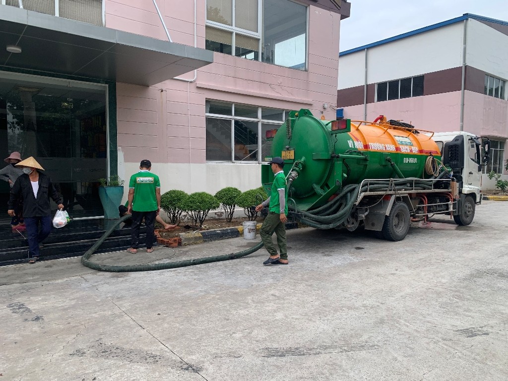 Dịch vụ hút hầm cầu tại kcn Tân bình cổng xanh bình dương