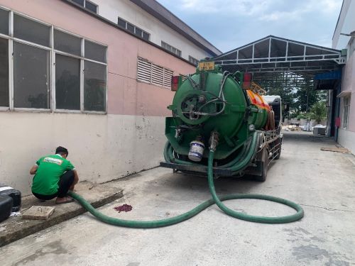 Dịch vụ hút hầm cầu tại kcn Tân bình cổng xanh bình dương