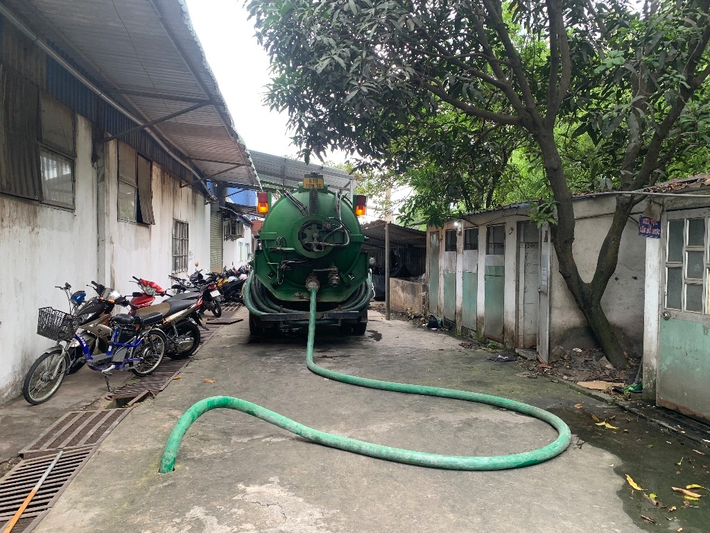 Dịch vụ hút hầm cầu tại khu công nghiệp Đất Quốc