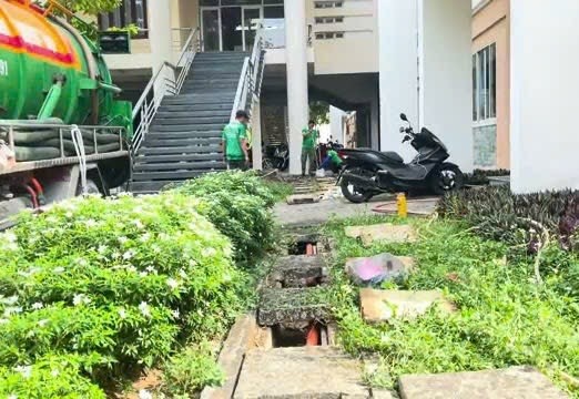 Nạo vét cống rãnh tại KCN Đất Quốc bằng công nghệ tiên tiến
