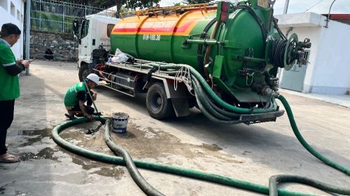 Dịch vụ hút hầm cầu tại kcn linh trung |||