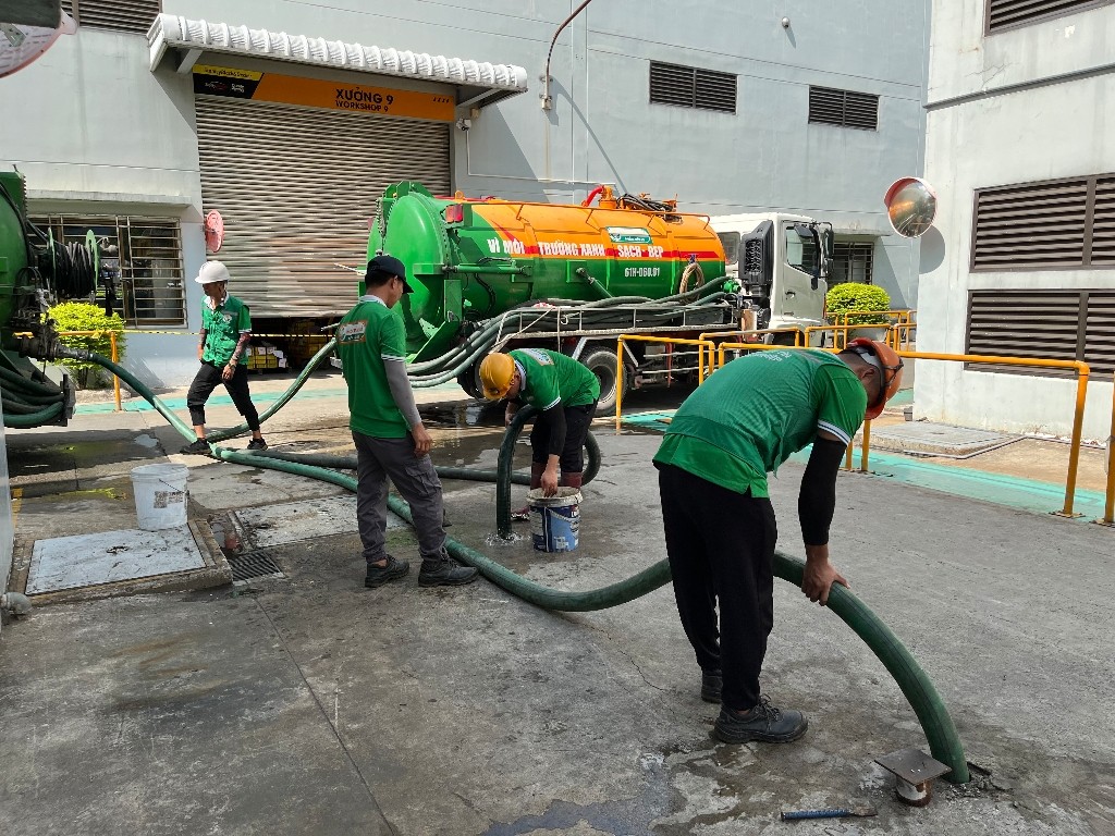 Dịch vụ hút hầm cầu tại công ty cổ phần bao bì vina ức đồng Nai