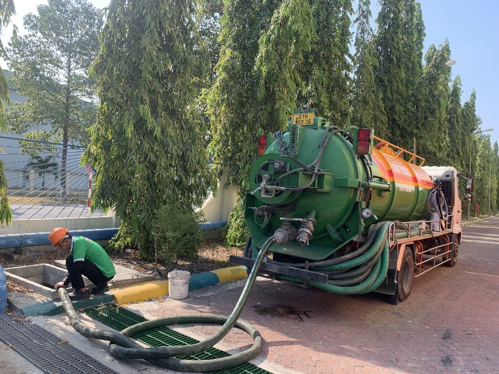 Dịch vụ hút hầm cầu tại Diễn Châu