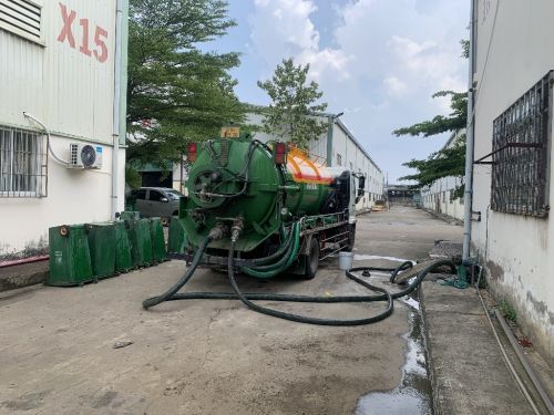 Dịch vụ hút hầm cầu cho công ty tại KCN WHA - Nghi Lộc, Nghệ An