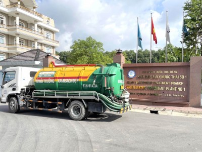 Vận chuyển bùn vi sinh tại KCN Lai Hưng