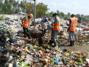 Dịch vụ thu gom rác thải sinh hoạt